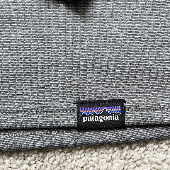 Patagonia Capilene Baselayer Shirt Men Small Long Sleeve Gray Midweight Pullover - Picture 3 of 7